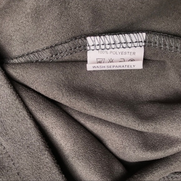 JAASE | Faux Suede Skirt with Black Slanted Zipper - Picture 5 of 6